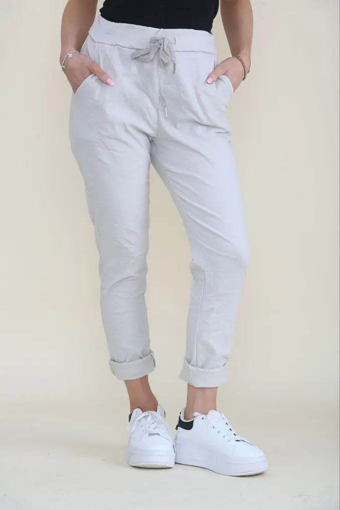 8115Plain-.webp