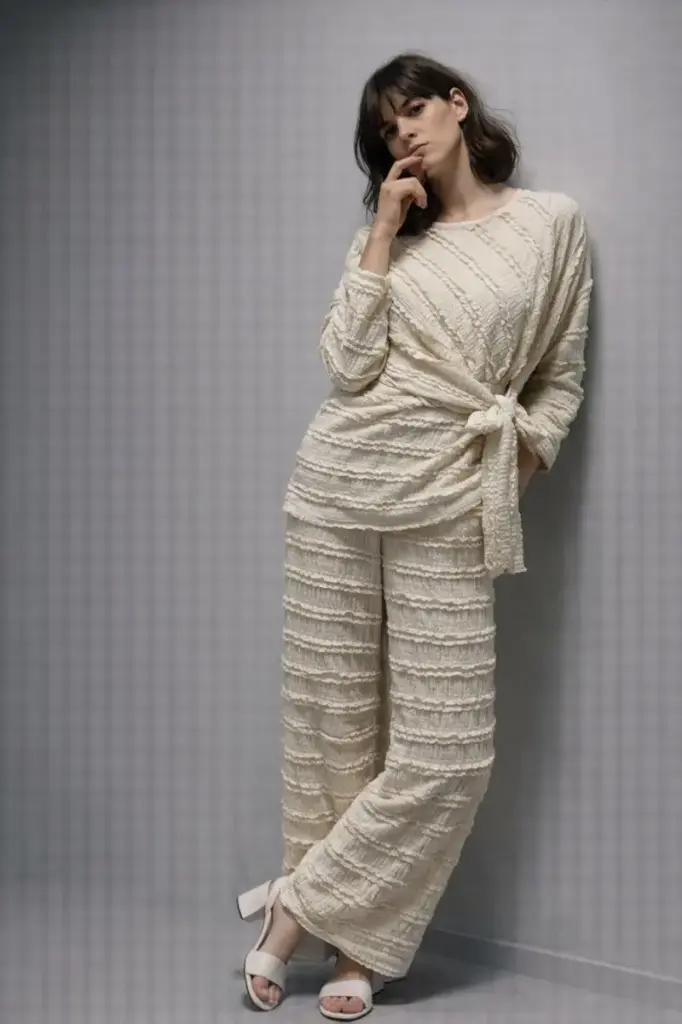 [25851 25701] 25851 25701 (Black)